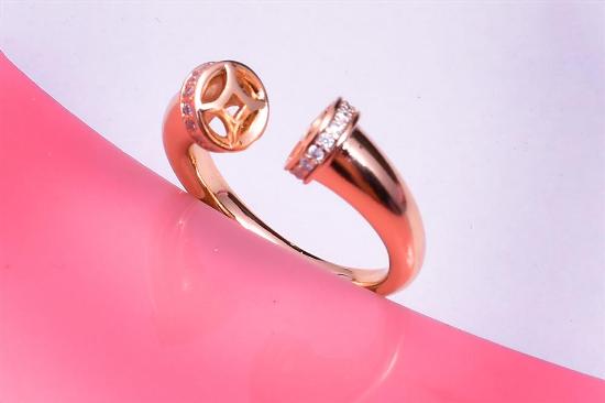 Hover Product Image