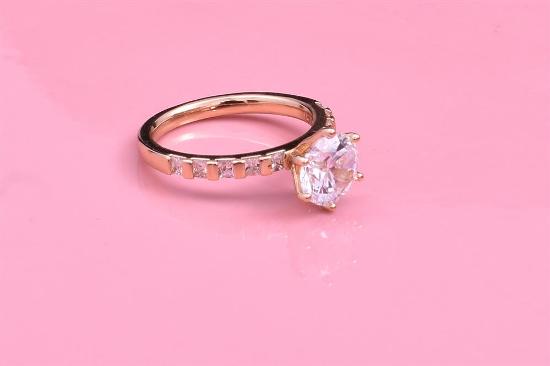 Hover Product Image
