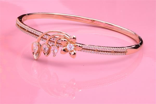 Hover Product Image