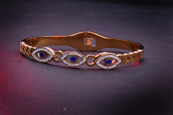 Hover Product Image