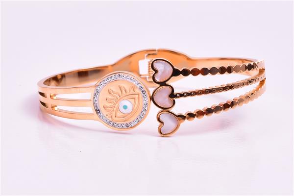 Hover Product Image
