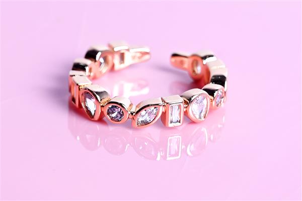 Hover Product Image